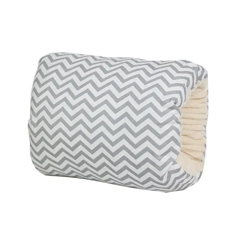 Ergonomic Feeding Pillow for Newborns | REBORN WONDERS